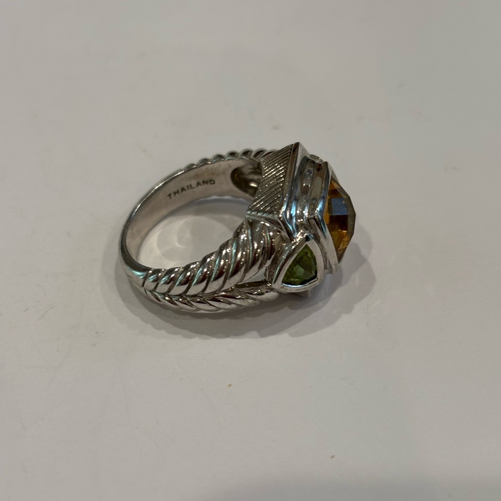Judith Ripka Sterling, Citrine & peridot. Cushion-cut, triangle accents. SZ 7.5 - Picture 3 of 5